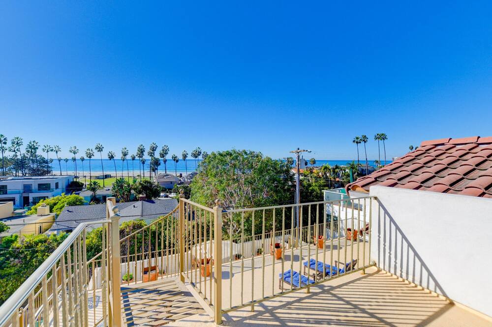 Photo of Patio Balcony in La Jolla Shores