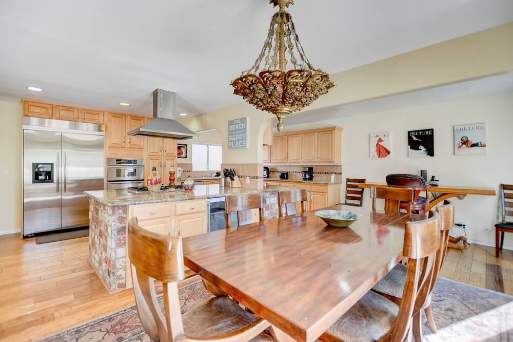 Photo of Kitchen in La Jolla Shores