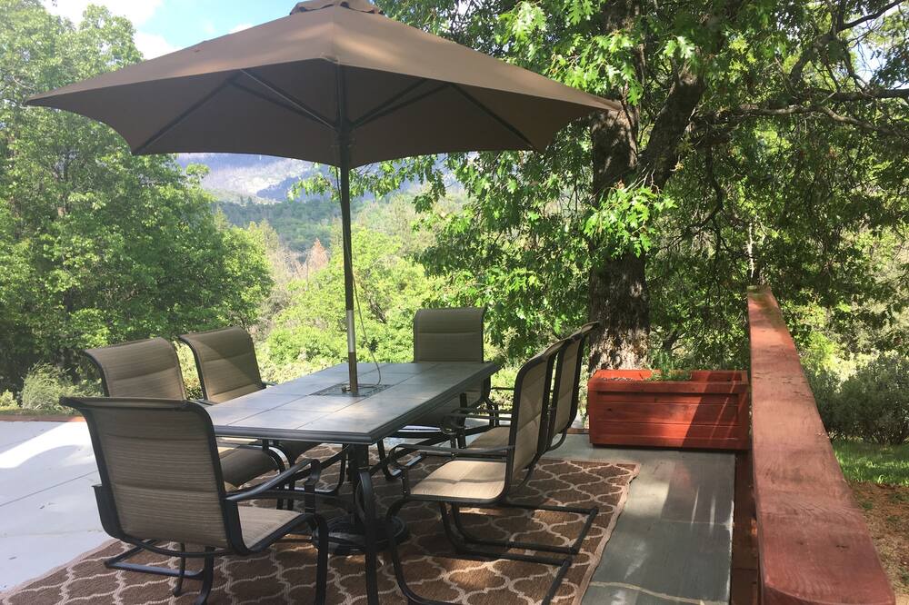 Photo of Patio Balcony in Wishon
