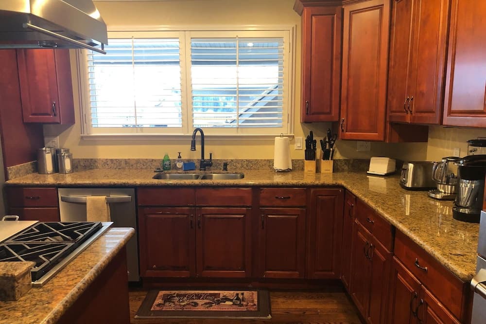 Photo of Kitchen in Vichy Springs