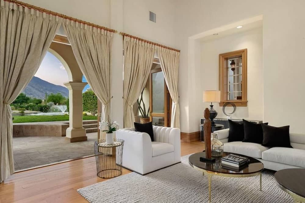 Photo of Livingroom in Palm Springs