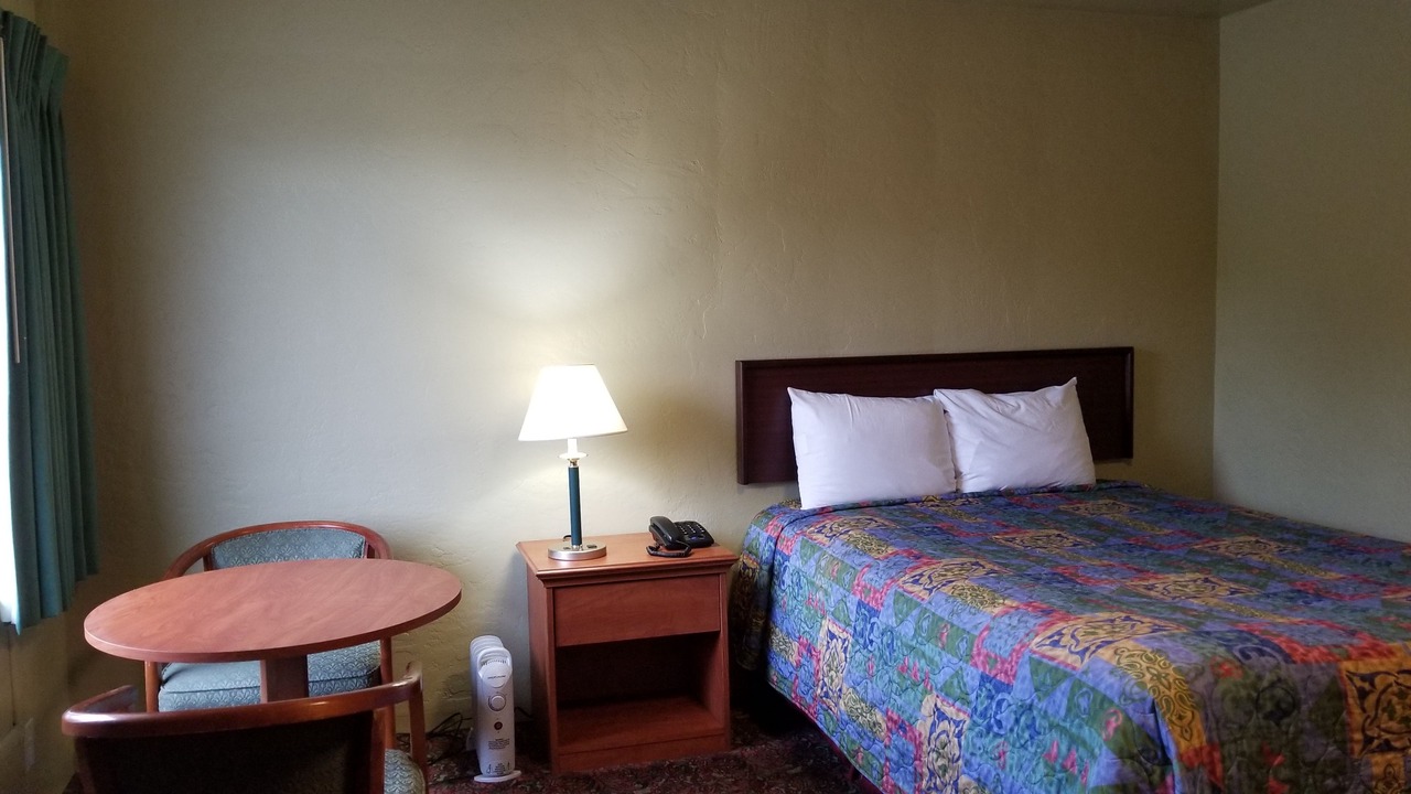 Photo of Bedroom in Myrtle Creek