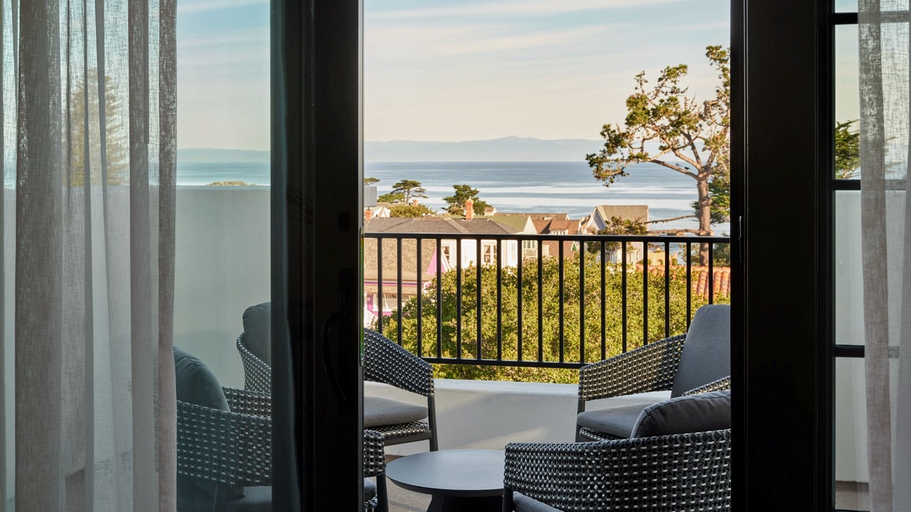 Photo of Livingroom in Pacific Grove