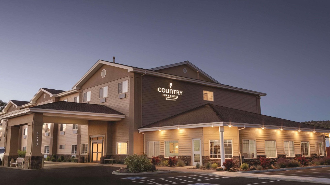 Photo of Buildings in Prineville