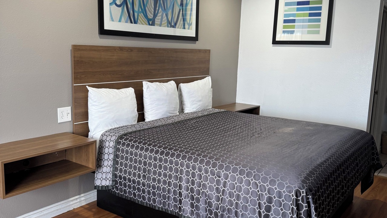 Photo of Bedroom in Garden Grove