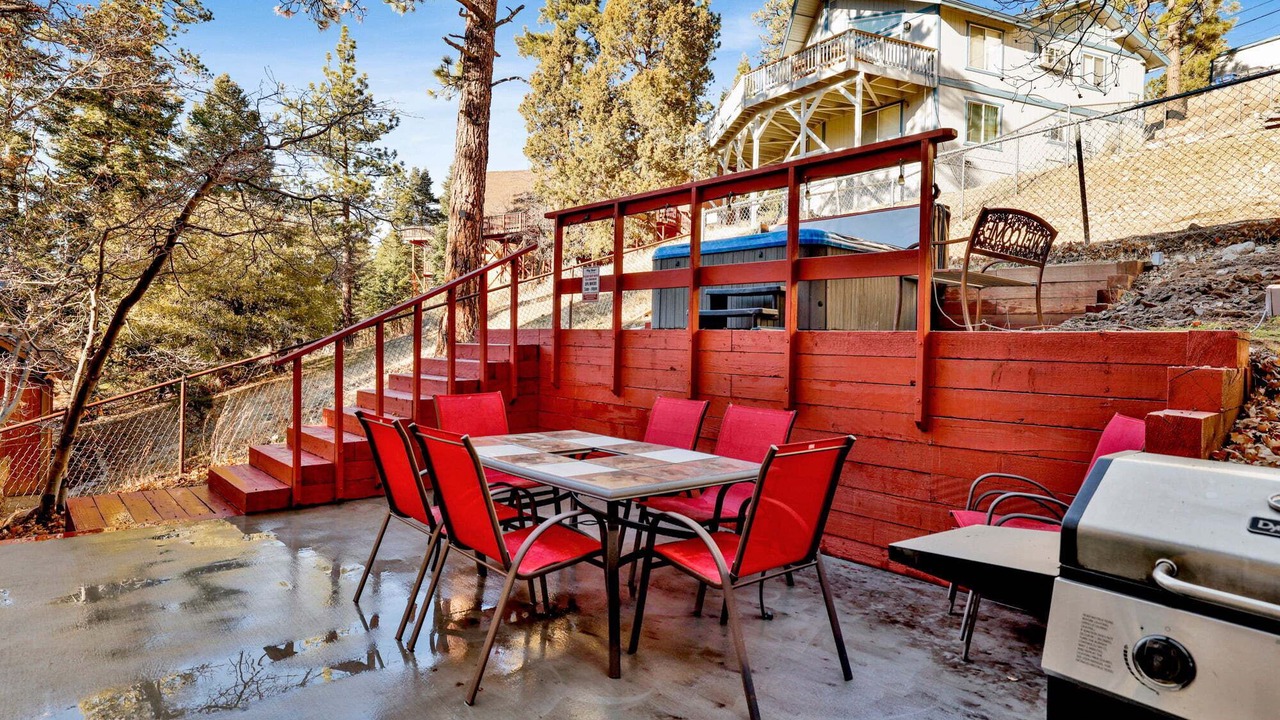 Photo of Outdoor in Upper Moonridge