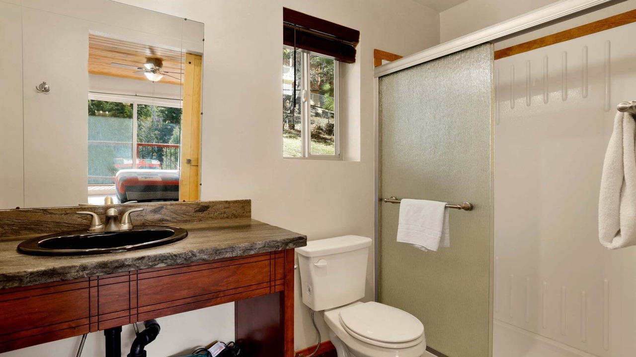 Photo of Bathroom in Upper Moonridge