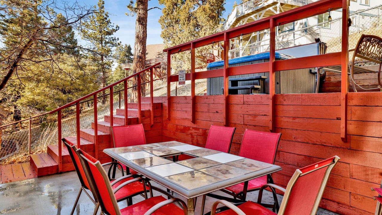 Photo of Outdoor in Upper Moonridge