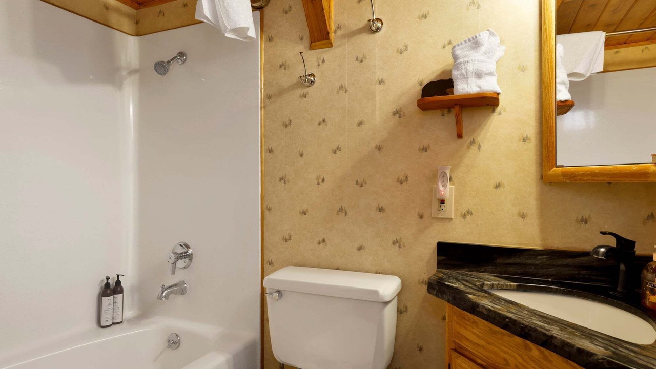Photo of Bathroom in Upper Moonridge