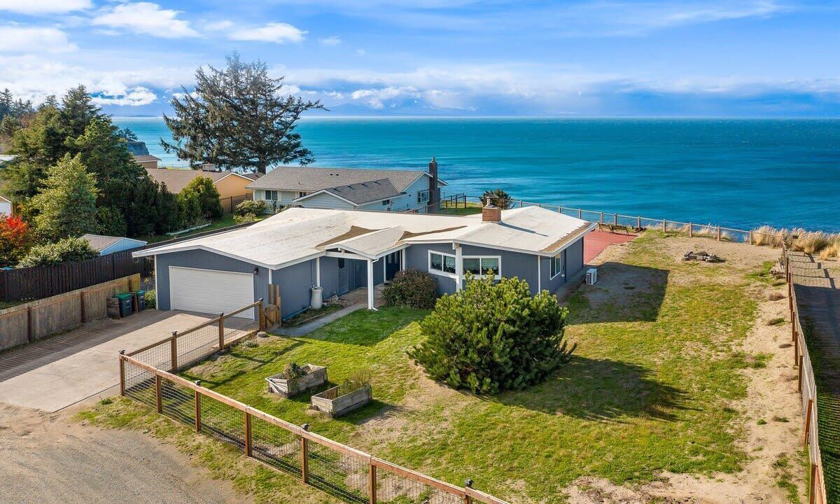 Photo of Outdoor in Oak Harbor