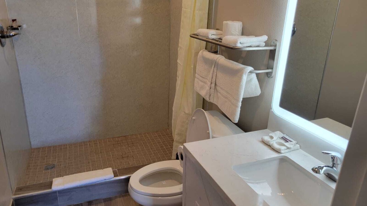 Photo of Bathroom in Los Angeles