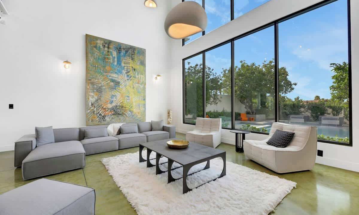 Photo of Livingroom in Canyon Gate