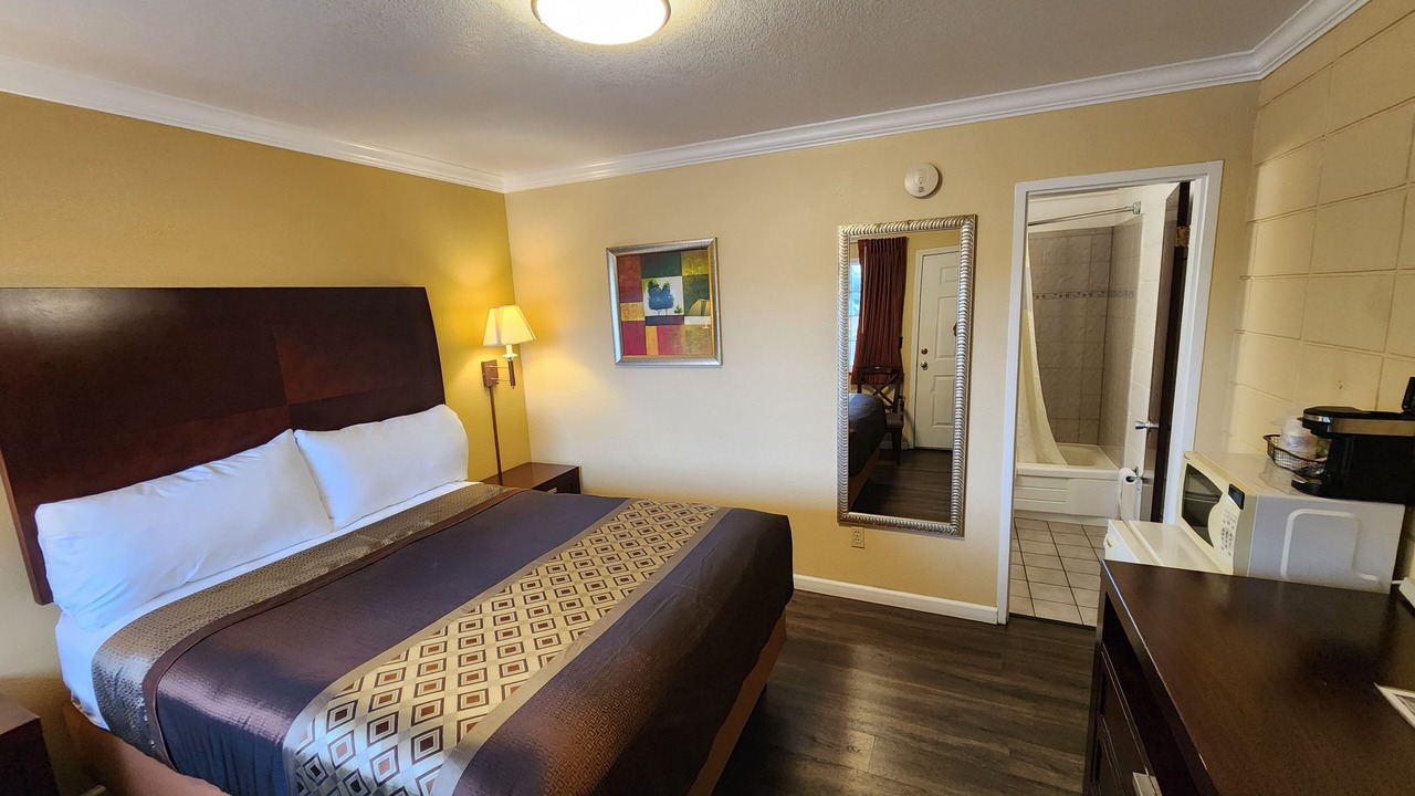 Photo of Bedroom in Corvallis