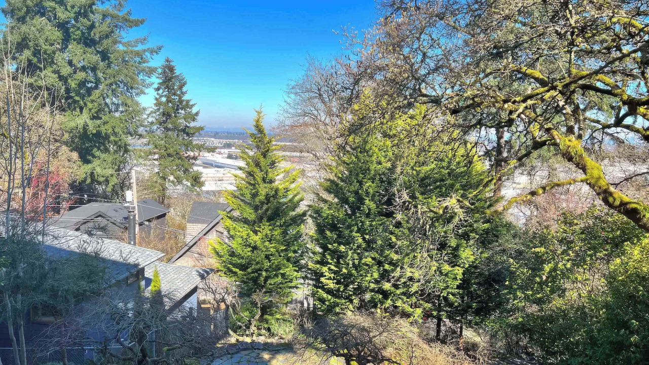 Photo of Outdoor in Willamette Heights
