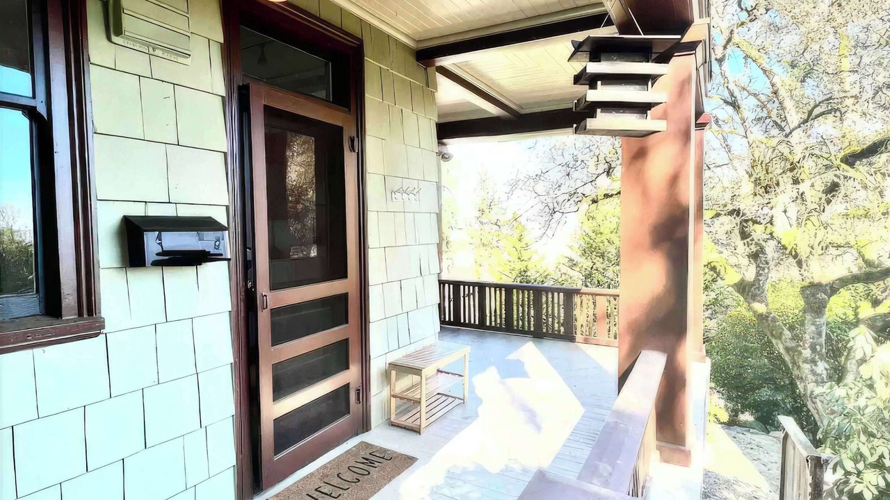 Photo of Outdoor in Willamette Heights
