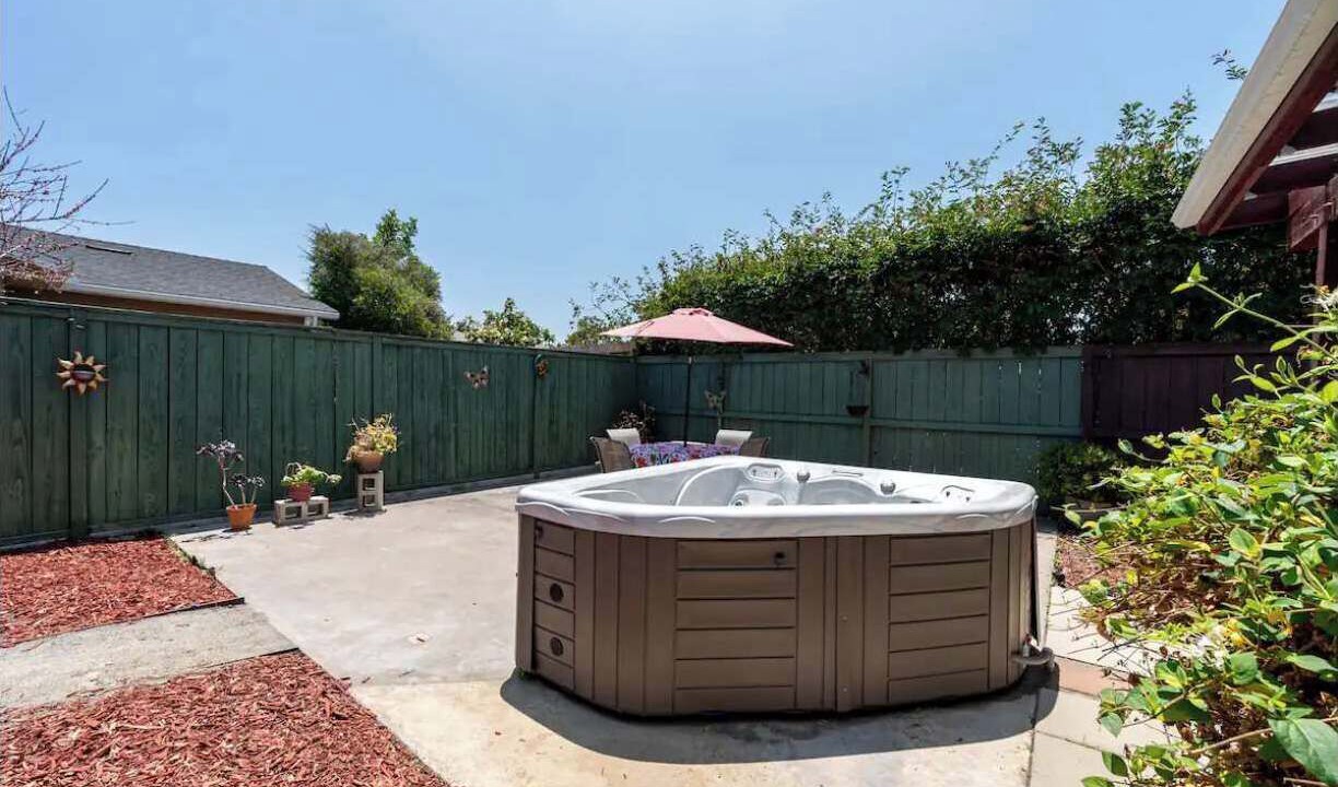 Photo of Outdoor in Allied Gardens