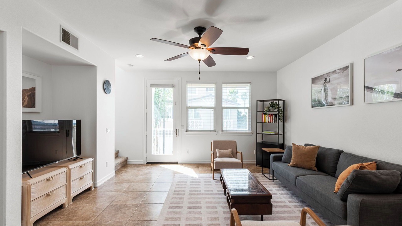 Photo of Livingroom in Clairemont Mesa West