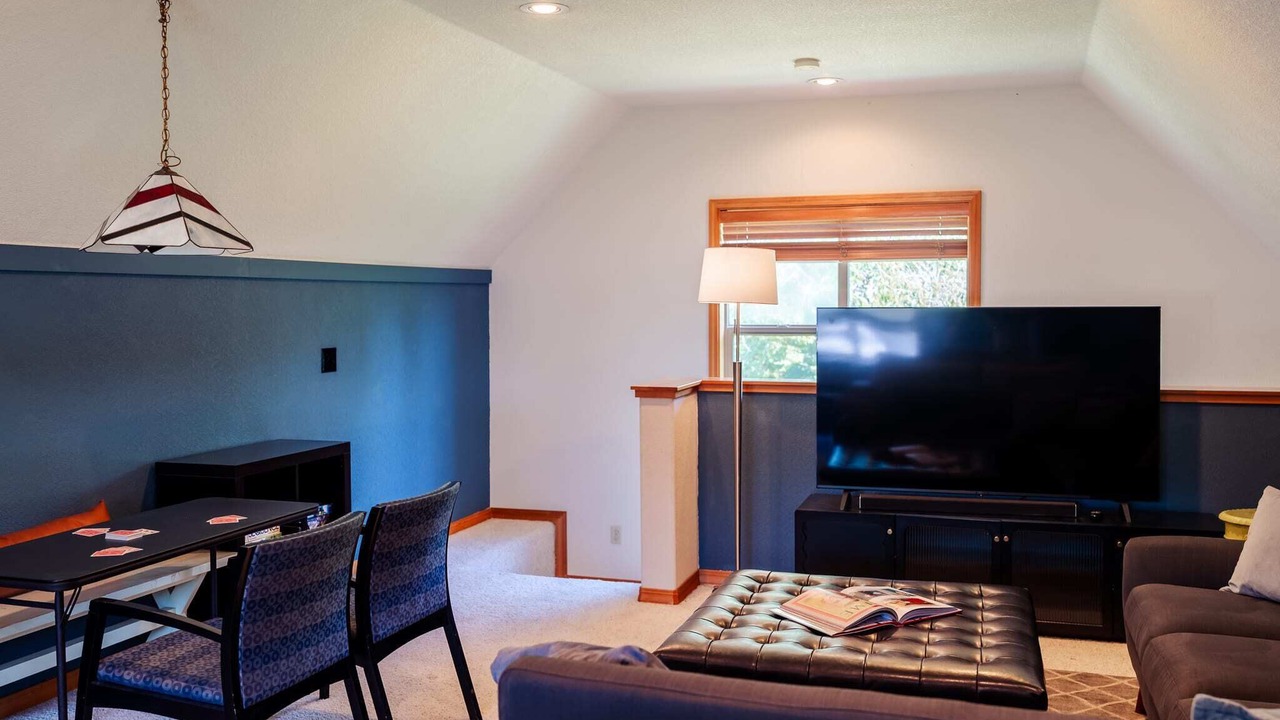 Photo of Livingroom in Ashland