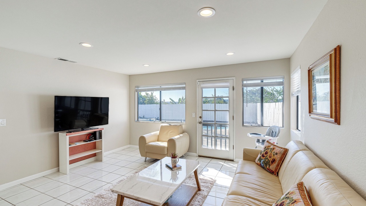Photo of Livingroom in Rancho Penasquitos