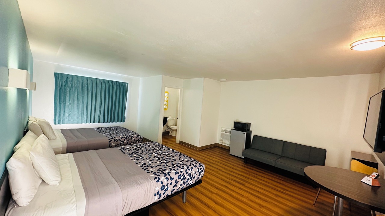 Photo of Bedroom in Crescent City