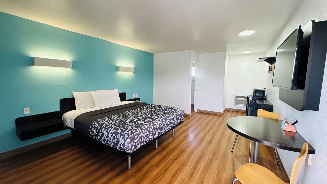 Photo of Bedroom in Crescent City