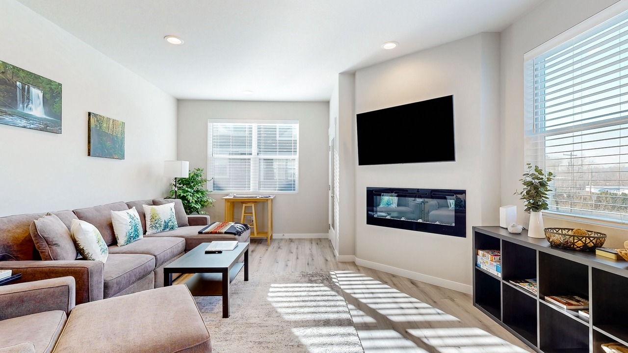 Photo of Livingroom in Troutdale