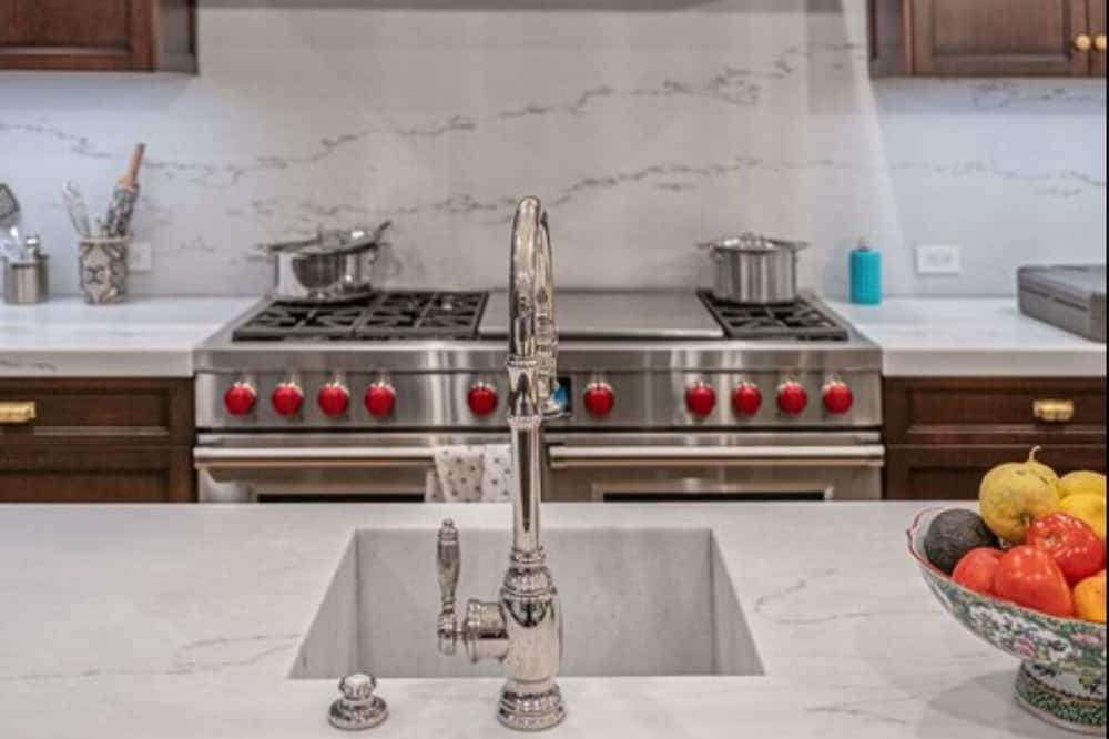 Photo of Kitchen in Western Malibu