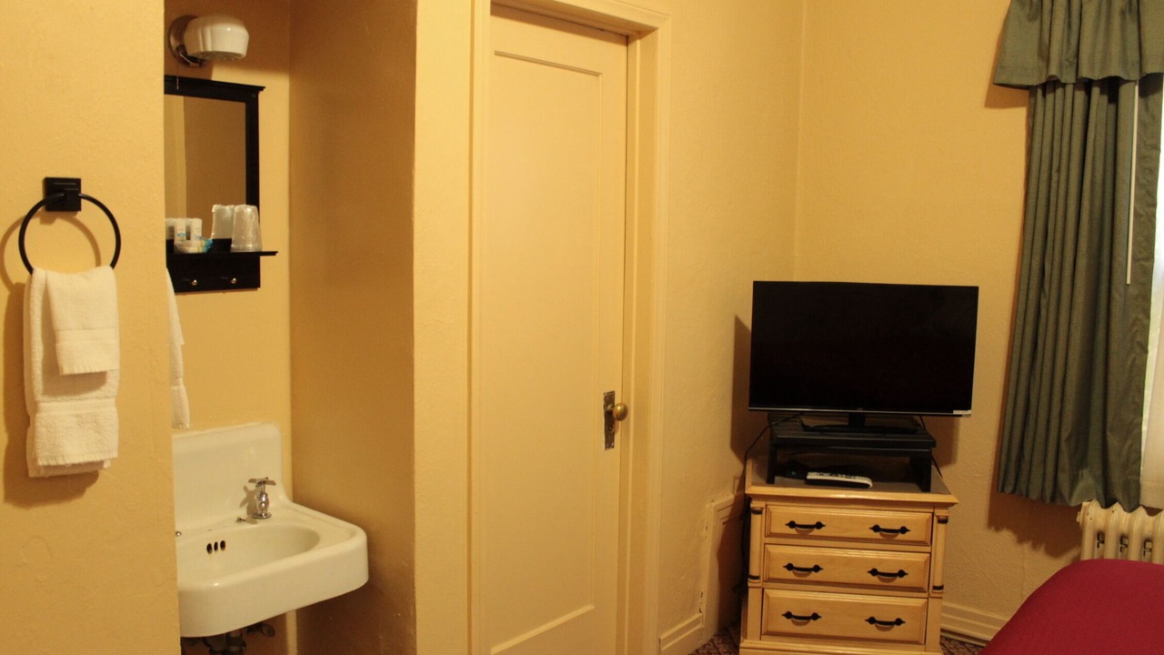 Photo of Bathroom in Lone Pine