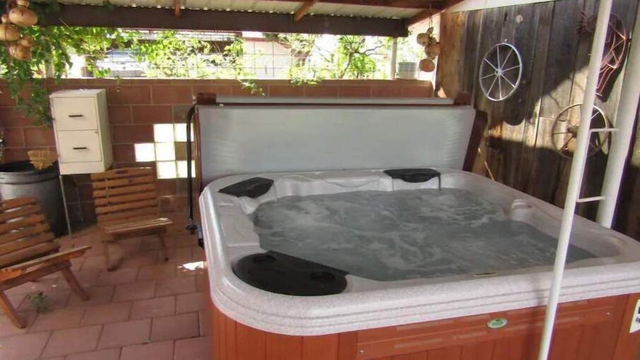 Photo of Outdoor in Cane Beds