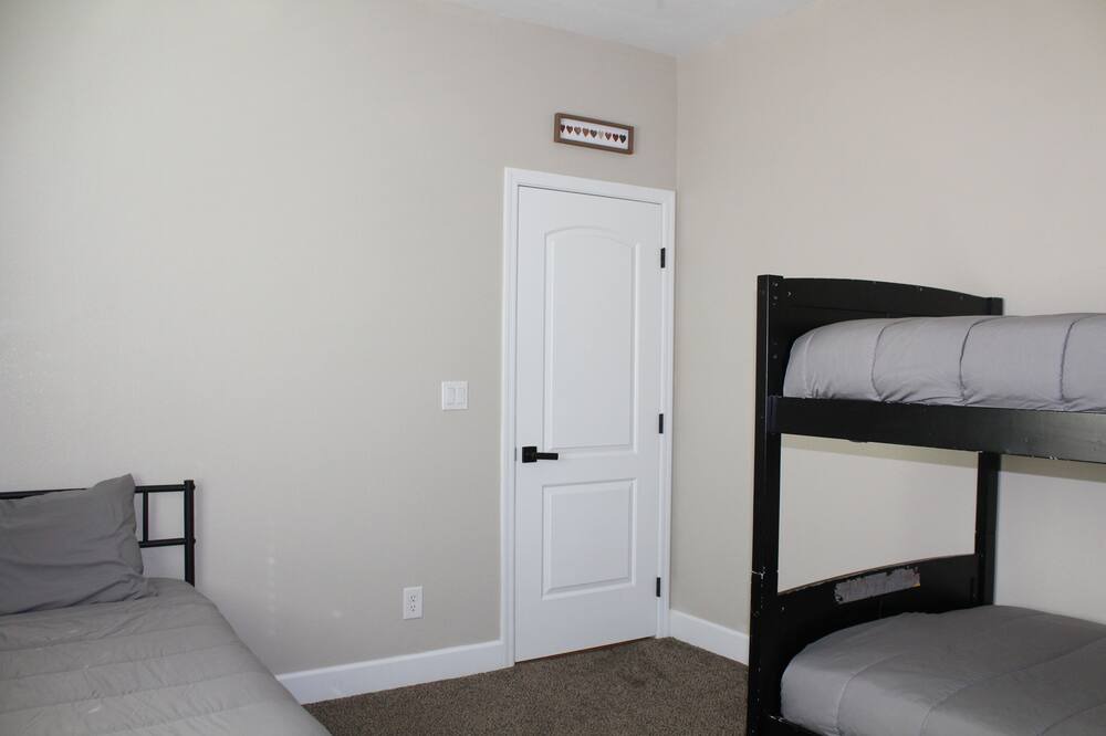 Photo of Bedroom in Fort Mohave