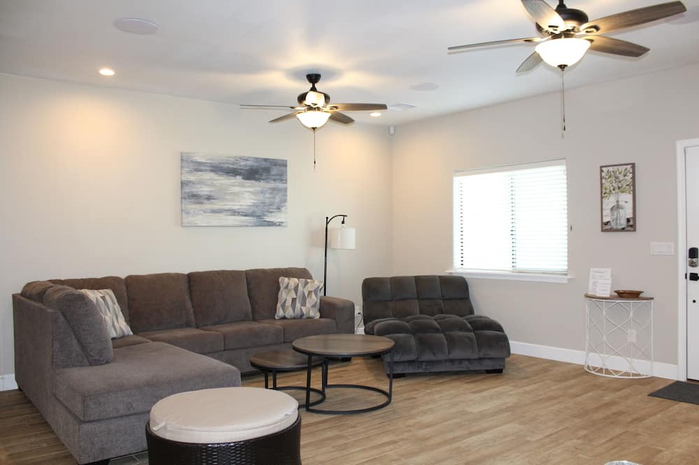 Photo of Livingroom in Fort Mohave
