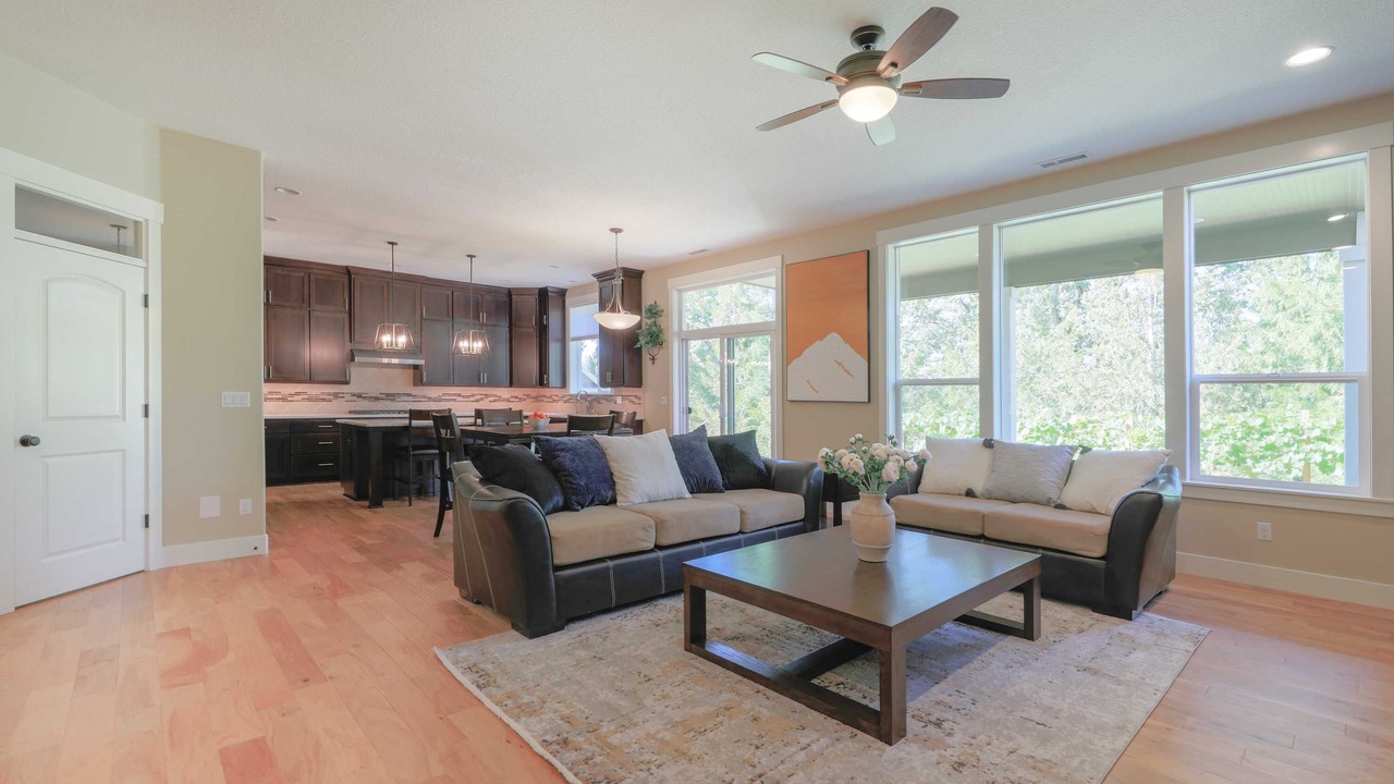 Photo of Livingroom in Bonny Slope