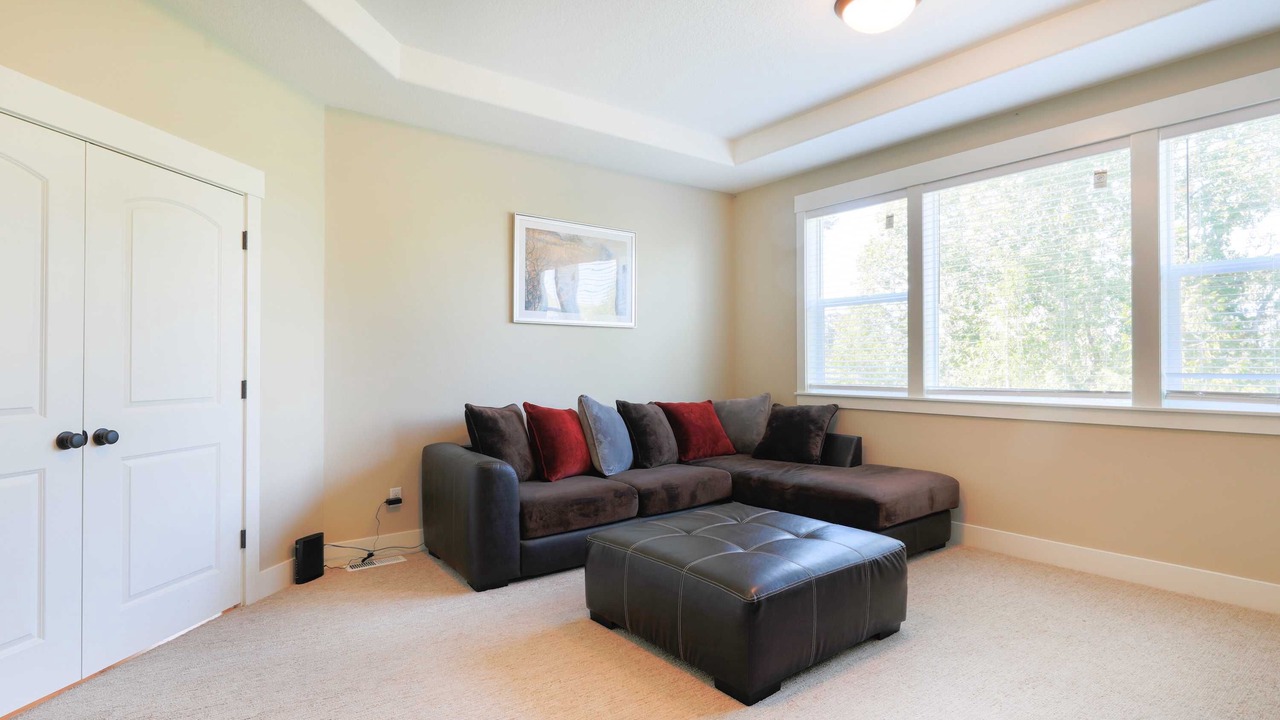 Photo of Livingroom in Bonny Slope