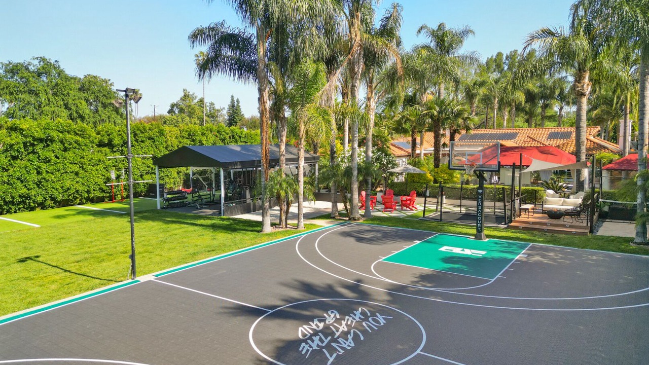 Photo of Others in Woodland Hills