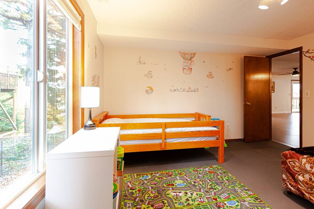 Photo of Bedroom in West Linn