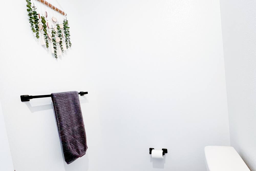 Photo of Bathroom in North Las Vegas