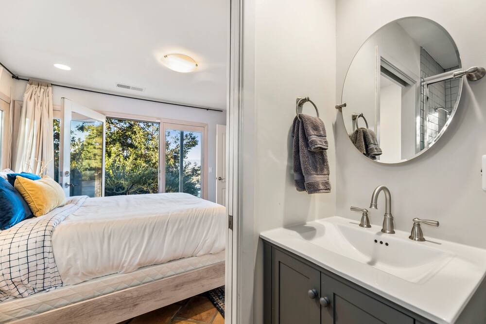 Photo of Bedroom in Valley Center