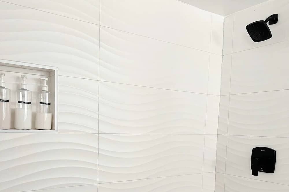 Photo of Bathroom in Old San Leandro