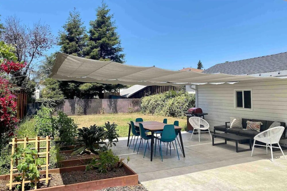 Photo of Outdoor in Old San Leandro