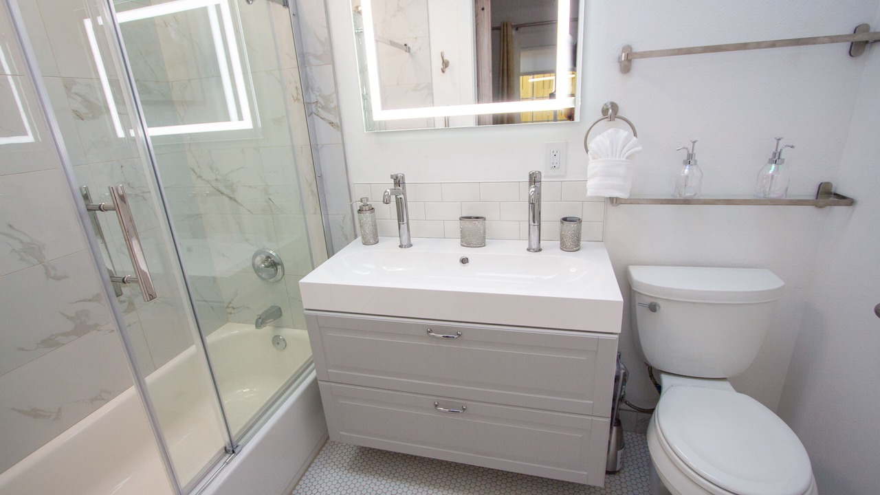 Photo of Bathroom in Sellwood-Moreland