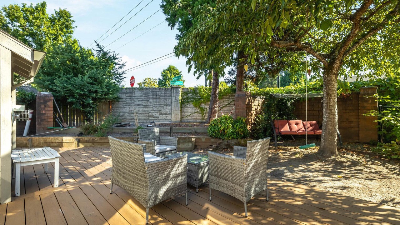 Photo of Outdoor in Oak Hills