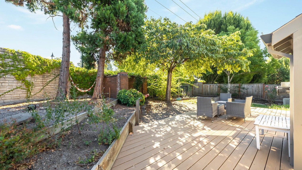 Photo of Patio Balcony in Oak Hills