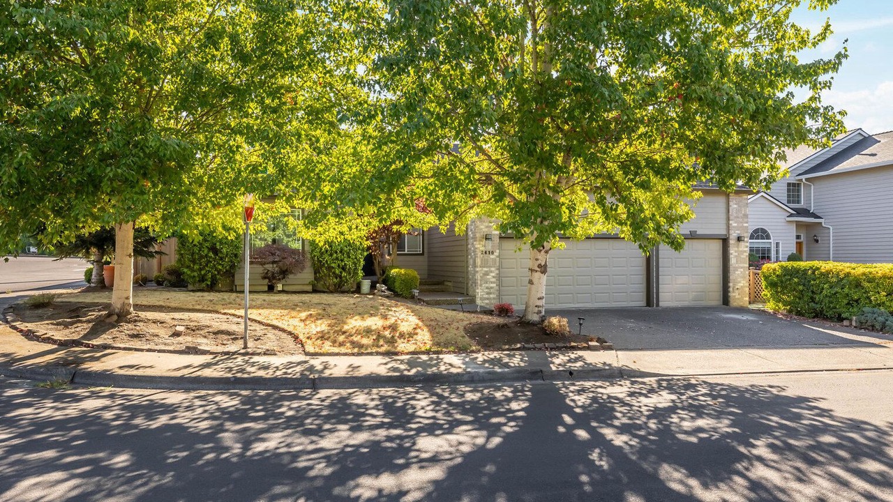 Photo of Outdoor in Oak Hills