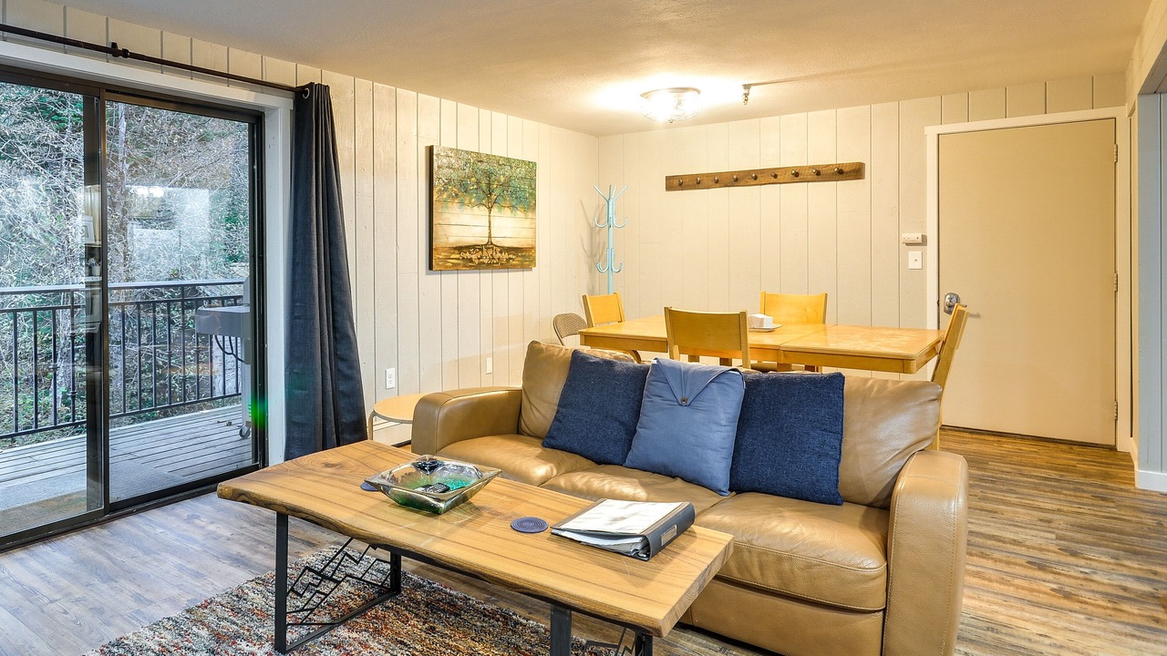 Photo of Livingroom in Government Camp