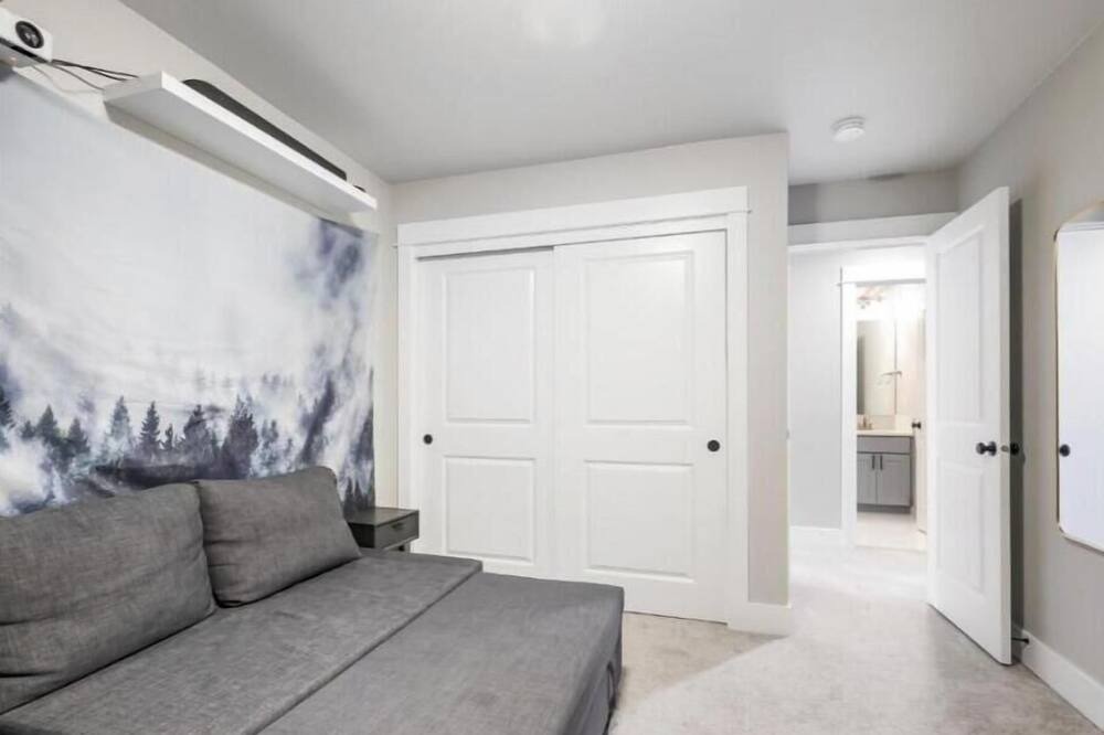 Photo of Livingroom in Troutdale