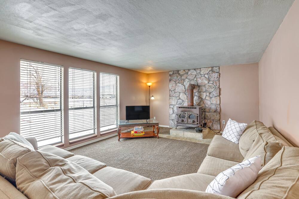 Photo of Livingroom in Cedar City