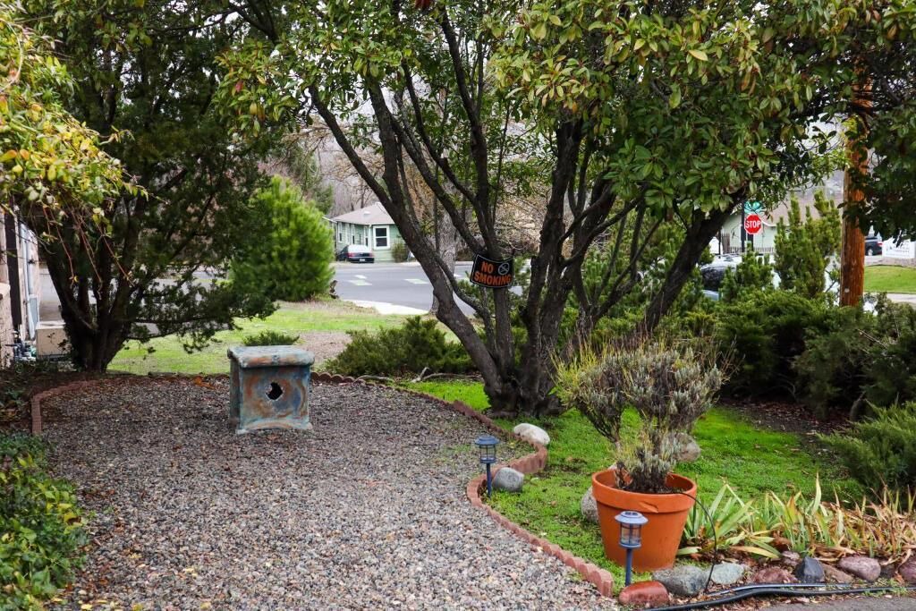 Photo of Outdoor in Ashland