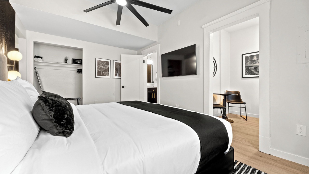 Photo of Bedroom in Little Italy