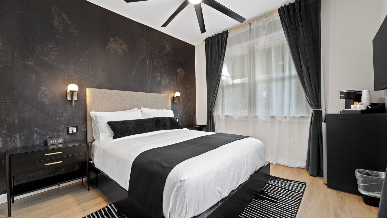 Photo of Bedroom in Little Italy
