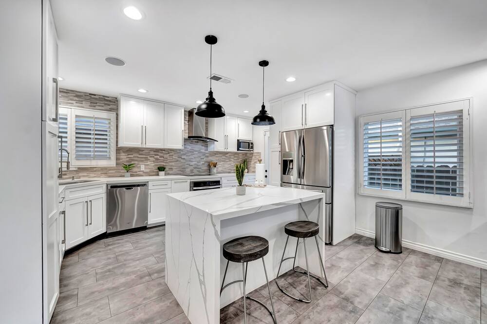Photo of Kitchen in Warner Center